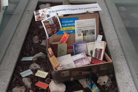 Razstava ob obletnici delovanja Študijskega bralnega krožka z Natašo / Foto: arhiv Nataše Škofic Kranjc