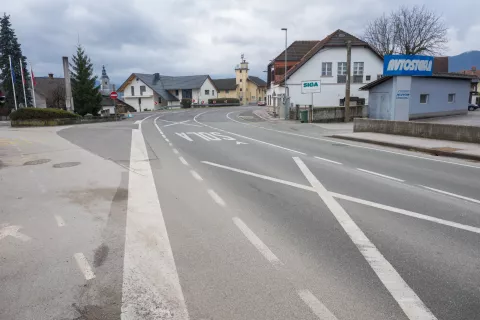 Križišče v Žabnici / Foto: Primož Pičulin