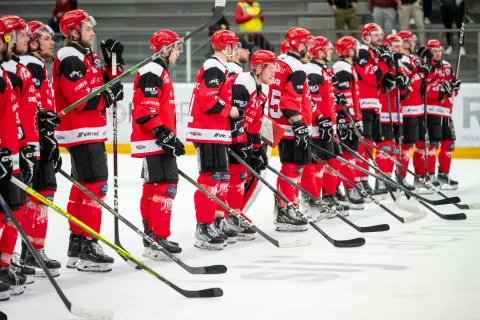 Družba SIJ Acroni, ki je del Skupine SIJ, je sprejela zahtevno odločitev o prekinitvi sponzorskega sodelovanja s hokejskim klubom HDD SIJ Acroni Jesenice po koncu sezone 2024/2025. / Foto: Nik Bertoncelj