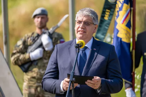 Slavnostni govornik, minister za notranje zadeve Boštjan Poklukar / Foto: Nik Bertoncelj