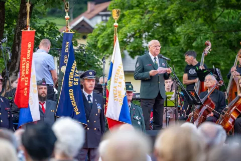 Občinska proslava Občina Jesenice ob dnevu državnostislavnostni govornik Ladislav Lipič predsednik Zveza veteranov vojne za Slovenijo / Foto: Nik Bertoncelj