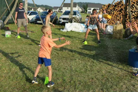 Vaške igre Dragočajna, voda / Foto: Ana Jagodic Dolžan