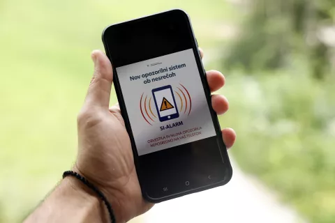 Slovenija,Ljubljana, 20.06.2025, 20. Junij 2025Ilustracija SI-ALARM, ilustracija, alarm,  Foto:Borut ivulovi /F.A.Bobo / Foto: Borut Ivulovi /f.a.bobo