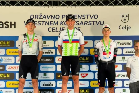 Jaka Marolt je postal dvakratni državni podprvak, zmagal je Jakob Omrzel, Matevž Govekar je bil tretji. / Foto: Fb Factor Racing