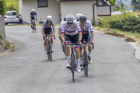 V moški konkurenci je bil hud boj za zmago. / Foto: Miha Prijatelj, Arhiv Šd Poljane
