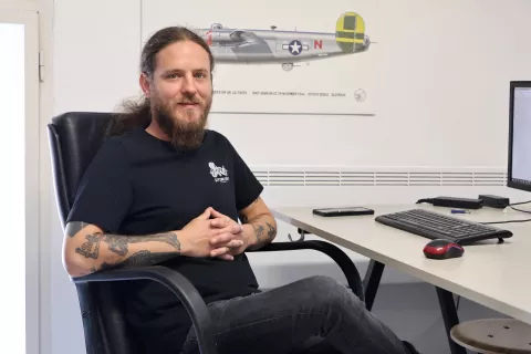 Dr. Uroš Košir opozarja, da se o Ruski kapelici pogosto širijo miti. / Foto: Tina Dokl