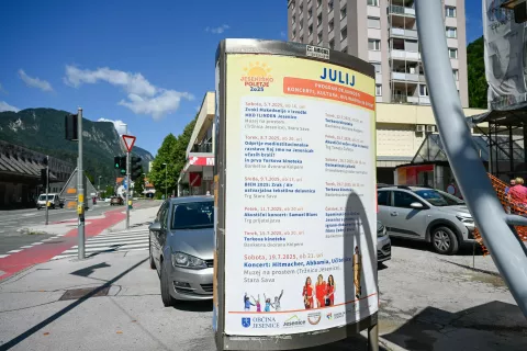 Plakatiranja na JesenicahReklamne table Jesenice / Foto: Nik Bertoncelj