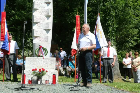 Franci Ekar se je v svojem pozdravnem nagovoru spraševal tudi o tem, če smo res na pragu tretje svetovne vojne. / Foto: Alenka Brun