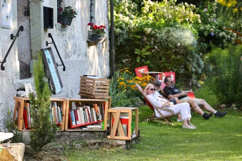 finale Kresníce 2024 knjižnica na prostem nad Kropo pri mežanariji / Foto: Tina Dokl