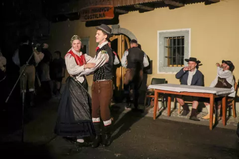 Vasovanje tradicionalna bohinjska prireditev Srednja vas Bohinj 2025 / Foto: Tina Dokl