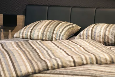 Postelja, posteljnina, spalnica / Foto: Andreas Lischka/pixabay