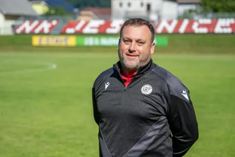 portret Amir Botonjić trener člani NK Jesenice / Foto: Nik Bertoncelj