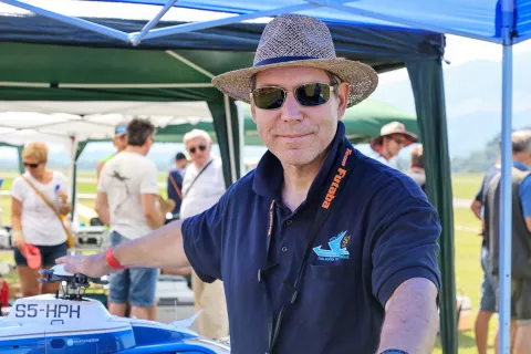 35 Miting malega letalstva anketa Peter Čičerov / Foto: Tina Dokl