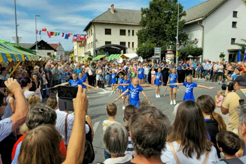 Spremljevalni program letošnjega svetovnega festivala praženega krompirja je bil bogat. / Foto: Alenka Brun