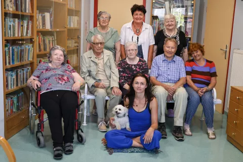 Gledališka skupina pod vodstvom Nike Brgant / Foto: Tina Dokl