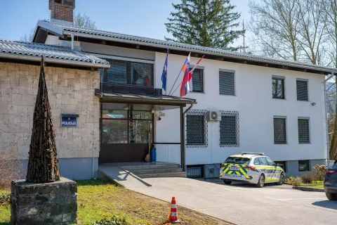 Simbolična fotografija Policijska postaja Radovljica / Foto: Nik Bertoncelj