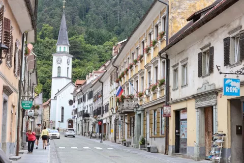 Tudi v Tržiču bodo zaznamovali mednarodni dan starejših. / Foto: Tina Dokl