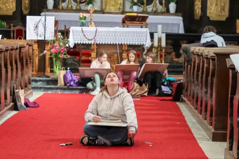 likovna kolonija Adergas učenci osnovna &scaron;ola Cerklje / Foto: Tina Dokl