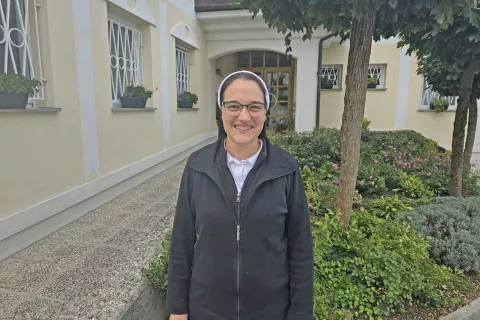 V samostan pri osemnajstih