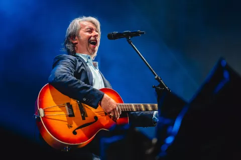 Magnifico je pred dnevi izdal novo pesem, ki je zmes alpske poskočnice in diskoidnega ritma. / Foto: Žan Osim