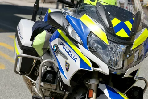 simbolična motorist motor policija policist gasilec gasilci prometna nesreča re&scaron;evalci re&scaron;evalec re&scaron;ilec intervencija poligon varna vožnja motor / Foto: Tina Dokl