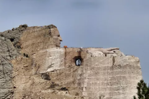 Spomenik indijanskem poglavarju imenovan Crazy horse Manument je &scaron;e vedno v izgradnji. / Foto: Vilma Stanovnik