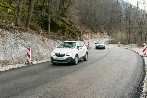 Delna zapora državne ceste skozi Sotesko