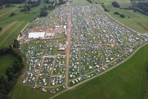 Prizorišče 25. svetovno srečanje prijateljev 2CV / Foto: Igor Železnikar