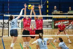 odbojka 1 A DOL ženske AFM Volley Radovljica roza dresi vs Calcit Volley Kamnik modri dresi / Foto: Tina Dokl