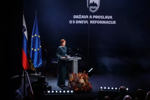 Ljubljana, Cankarjev dom.Drzavna slovesnost na predvecer dneva reformacije.Ministrica za kulturo Asta Vrečko. / Foto: Nebojša Tejić/sta