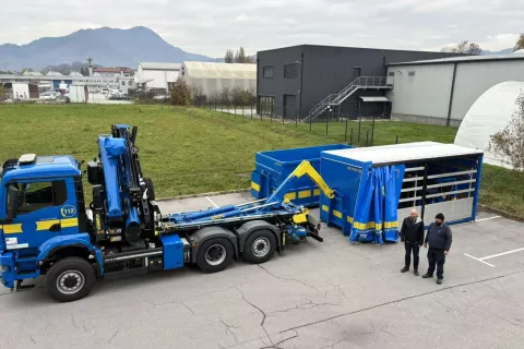 Bogatejši za novo specialno vozilo