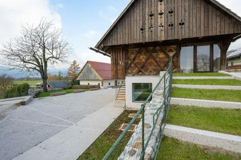 Prešernovo domačijo bodo odprli februarja