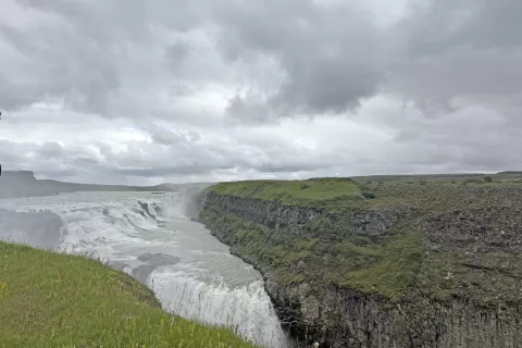 Gullfoss - turisti in voda, voda, voda / Foto: Rok Logar