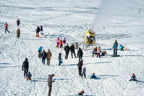 Smuči&scaron;če Kranjska Gora priprave na zimsko sezono in ustvarjanje umetnega snega / Foto: Nik Bertoncelj