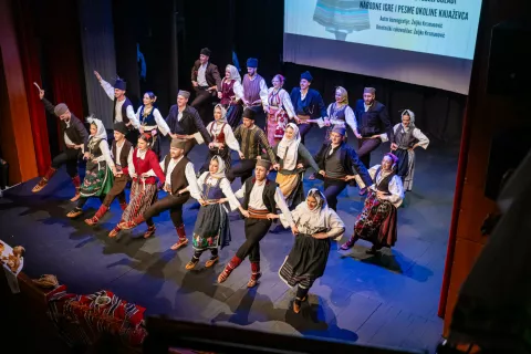 15. Vukovi dnevi Radovljica dogodek in praznovanje 30 let folklorno skupina KPŠHD Vuk Karadžić Radovljica / Foto: Nik Bertoncelj