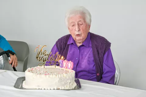 Katarina Eržen sto let iz Železnikov živi Dom dr. Janka Benedika Radovljica / Foto: Tina Dokl