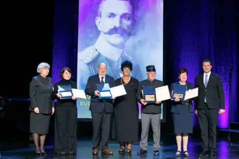 Podelili spominska priznanja