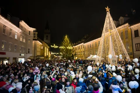 Kdaj bodo prižgali praznične lučke