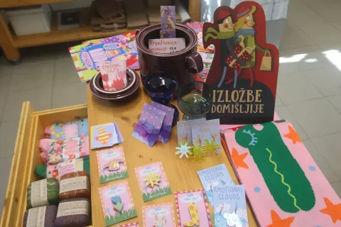 Odpira se svet Izložb domi&scaron;ljije