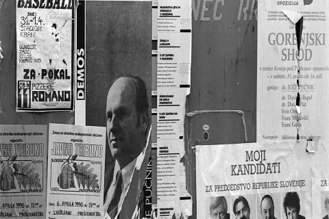Plakatni spopadi so bili značilnost volitev aprila 1990. / Foto: Mirko Kun&scaron;ič