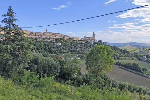 Monte San Pietrangeli, vasica v deželi Marke / Foto: Slavko Zupanc