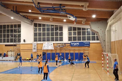 V Naklem je trenirala slovenska ženska rokometna reprezentanca. / Foto: Maj Peterka