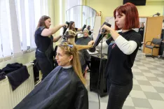 Dijaki bodo strigli za dober namen