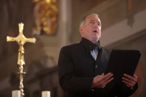 Anton Habjan, med nastopom na koncertu Marijinih in adventnih pesmi. Kamnik, 7. 12. 2025 / Foto: Matic Zorman