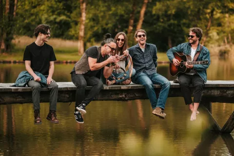 Čedahuči se danes zvečer vračajo v Kranj / Foto: Facebook Zasedbe