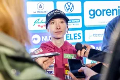 novinarska reprezentanca skoki LJ Nika Prevc / Foto: Tina Dokl