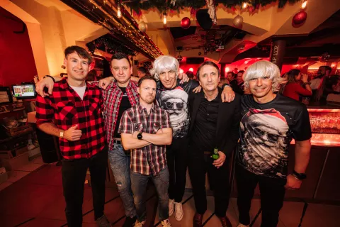 Božična &scaron;tala 2025 v KluBaru, KRALJEVE / Foto: Primož Pičulin