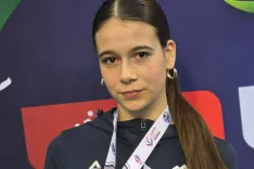 Lia Krvina z bronasto medaljo. / Foto: Arhiv Kzs