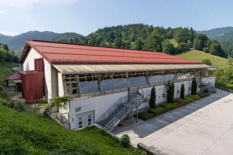 Proračuna pod streho