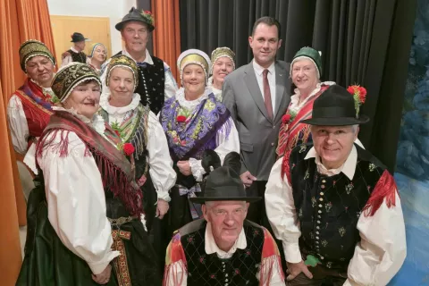 Člani FD Bled v družbi župana Mežana / Foto: Alenka Brun